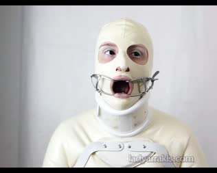 Lady Arrakis - Sterile White Jawspreader Lady Arrakis - Sterile White Jawspreader
