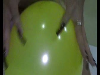 Sexy Claws With Balloon2