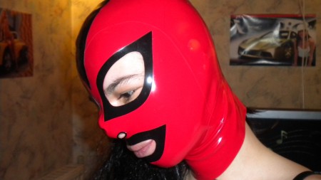 Rubbercouple bizzare world - Kinky Babe With Simon O Mask