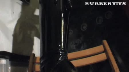 RUBBERTITS - SHINY, KINKY & BIZARRE LATEX SEX - Heavy Rubber Showstopper Avengelique RUBBERTITS - SHINY, KINKY & BIZARRE LATEX SEX - Heavy Rubber Showstopper Avengelique