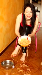 Gisy Italian foot fetish model studio - Mangia Questi Spaghetti Dai Miei Piedi Schivo Del Cazzo Gisy Italian foot fetish model studio - Mangia Questi Spaghetti Dai Miei Piedi Schivo Del Cazzo