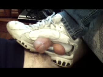 Shoejob in high heels and boots - Inshoejob Sneakerjob Ballcrushing