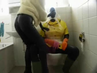 Rubber Leila Media - Pissing Latex Mistress Amanda Rubber Leila Media - Pissing Latex Mistress Amanda