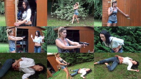 Julie the hunter - Julie hunted down Monica...
---------------------------------------------
MULTIPLE SHOOTING; DEATH STARES; OUTDOOR LOCATION; SPY GIRLS