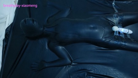 Xiaomeng Vacuum Bed Breathplay - Xiaomeng was stuck in a vacuum bed in different postures throughout the video. A vibrator was fixed on top of the bed targeting her private parts. She can breathe through a tiny hole, but there are a lot of ways to make it useless: a swim cap, a plug, a clipped pipe or even my bare hand.
Watch Xiaomeng enjoy or suffer from the breathless orgasms. We would like to thank you all for your long-time support, and therefore this video is offered with a very sharp discount!